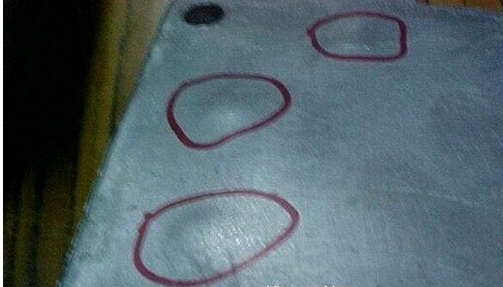 鋁壓鑄過程中鑄件表面上出現(xiàn)痕跡怎么回事？